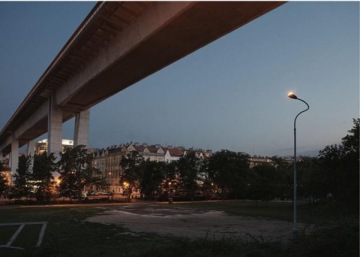 Krištof Kintera, Memento mori, pod Nuselským mostem, Praha 2011. Zdroj: Spolek Skutek