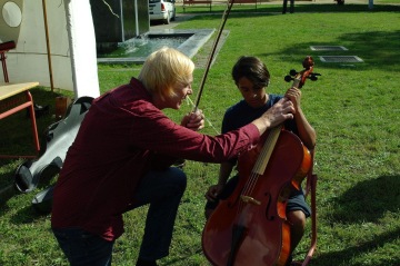 Skepse v počátcích provázela nejen pedagogy. Projekt OnStage ale ukázal výhody učení jednoho od druhého.